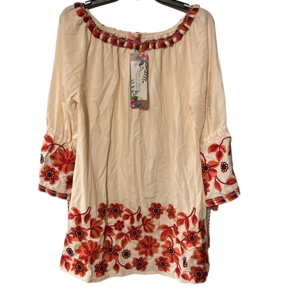 Nyla And Noelle Embroidered Large Top Embroidered Detail Pattern Exquisite Style